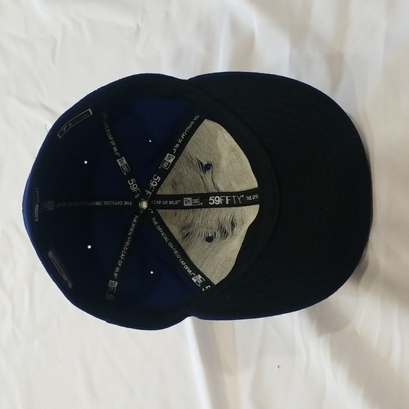 LA Dodger hat. Mens size 7 1/4 (57.7 cm) - Picture 7 of 11